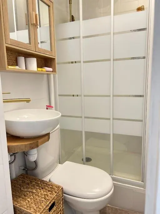 Studio Parisien Au Coeur De Paris 0*,